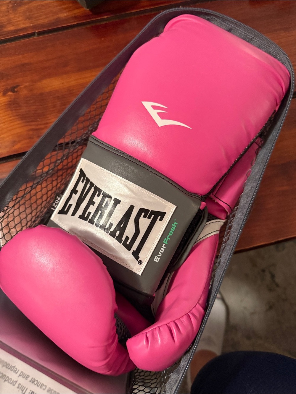 Everlast Pink Pro Style Training Gloves 12oz